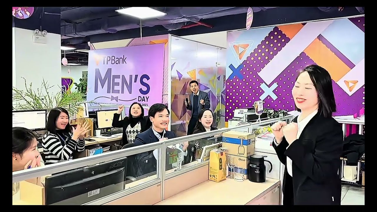 Tiết mục year and party tại Bank tím đạt 2 giải nhất 💜💜💜 