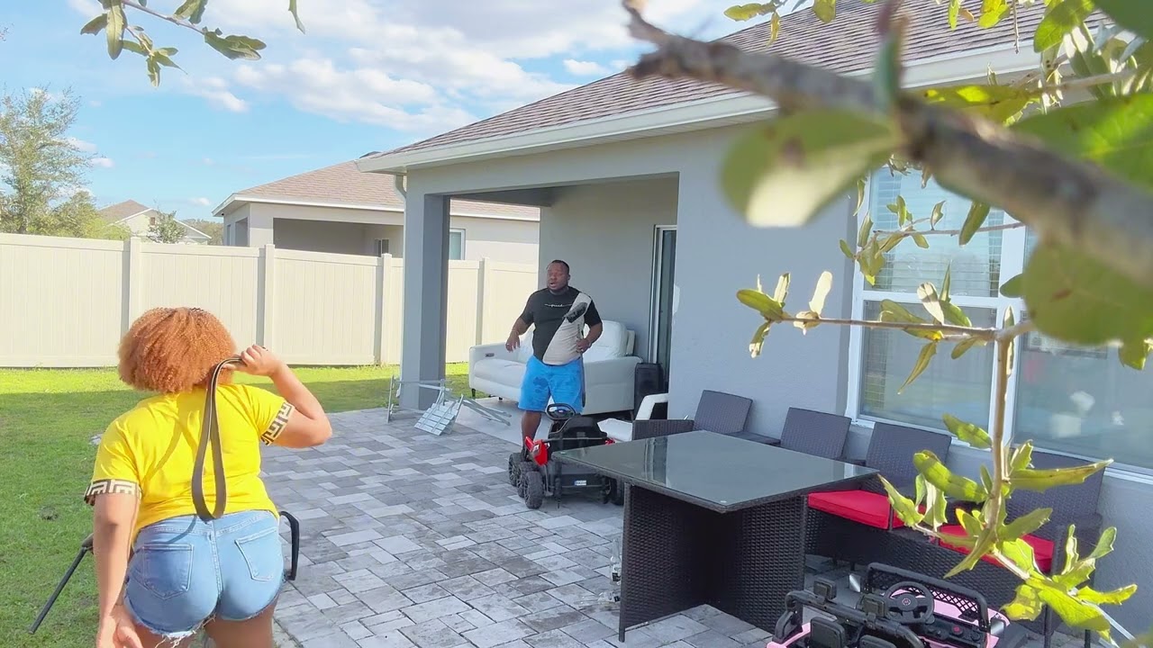 Mw ak Brens al Prank Soraya li wè kamera li tiye nou anba kout sentiwon kou a mal pase😩😩