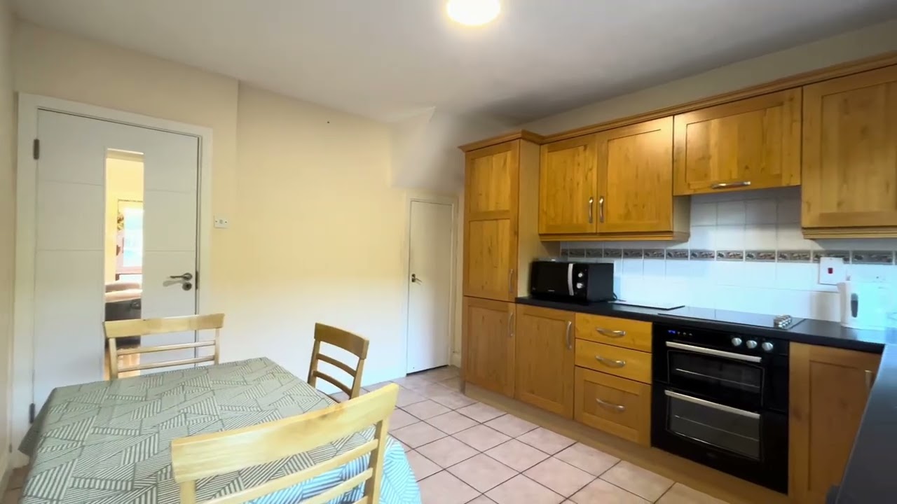 14 Cherryfield Lawn