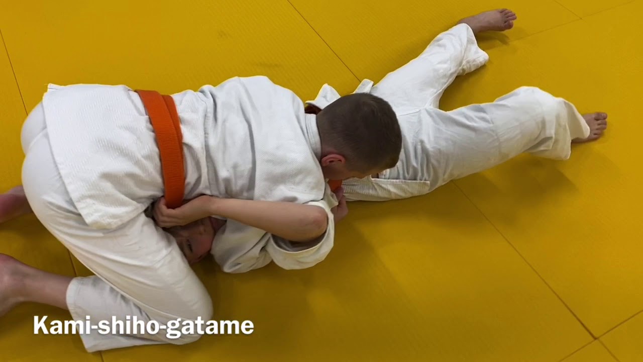 Kami-shiho-gatame