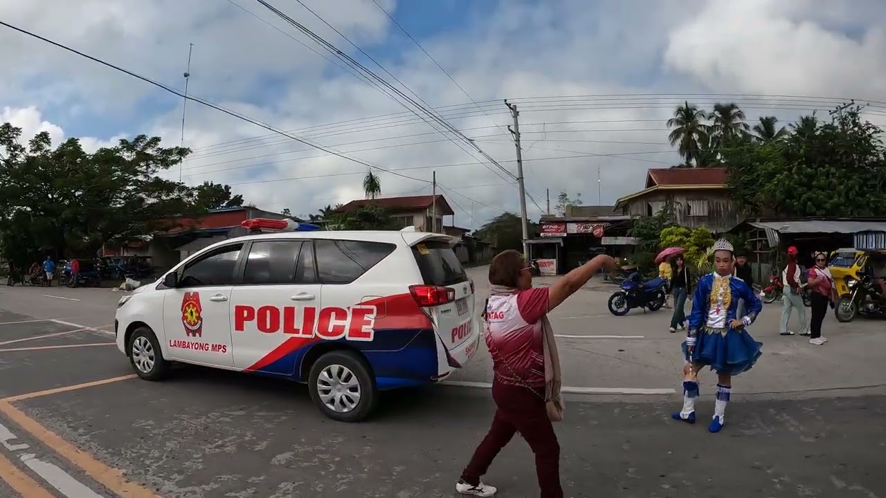 PARADE 5. 11-26-25 GX011369