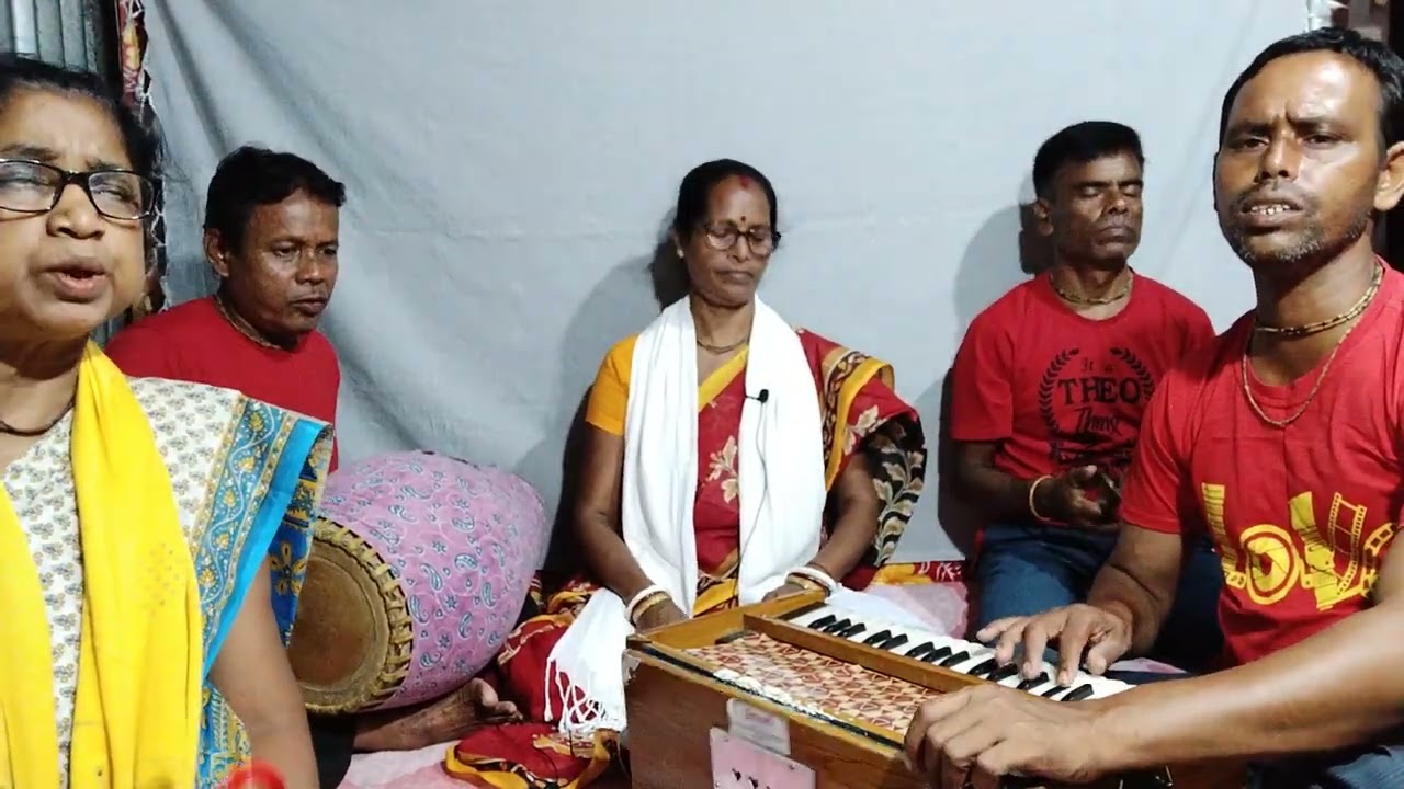 আমার স্বরনিয় একটি মায়ের গান 🙏 নমস্কার পাসে থাকুন এবং ভুল ত্রুটি ক্ষমা করবেন 🙏 জয় নিতাই জয় গুরু 🙏