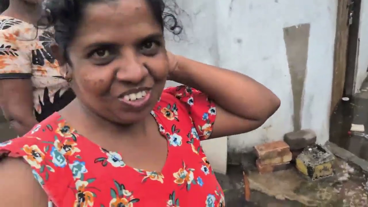 ගුවනින් ආධාර දෙන්න ප්ලාස්ටික් පෙට්ටි! අද කෑම අරන් යද්දී දැකපු වැදගත්ම දේවල් ටිකක්!