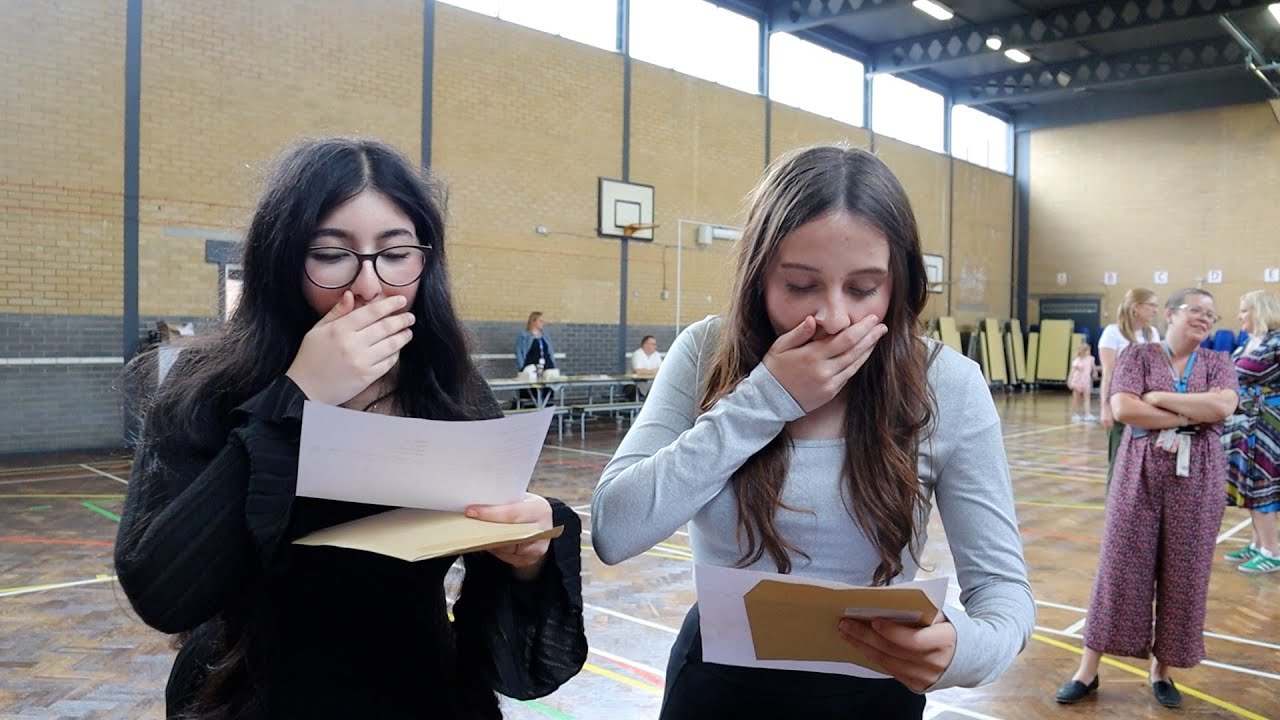 Barking and Dagenham GCSE Results Day [2024]