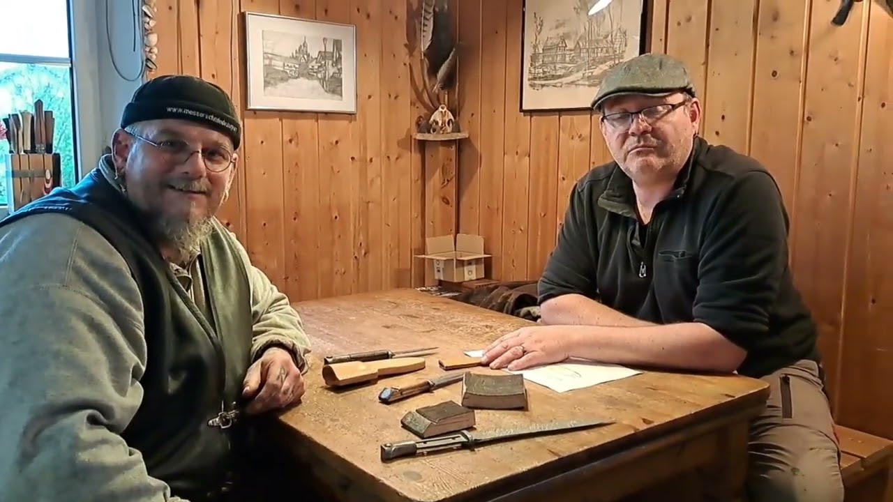 Handgeschmiedete Messer aus alten Bajonetten des 2WK