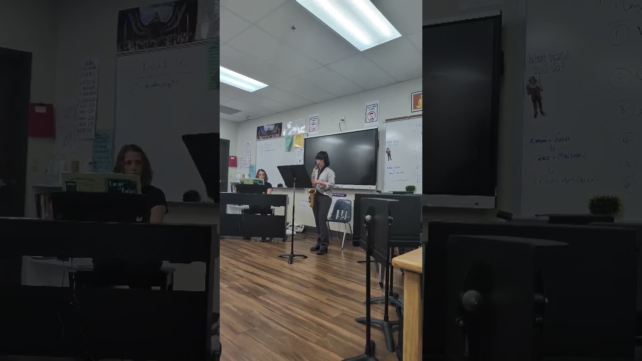 Alto saxophone solo