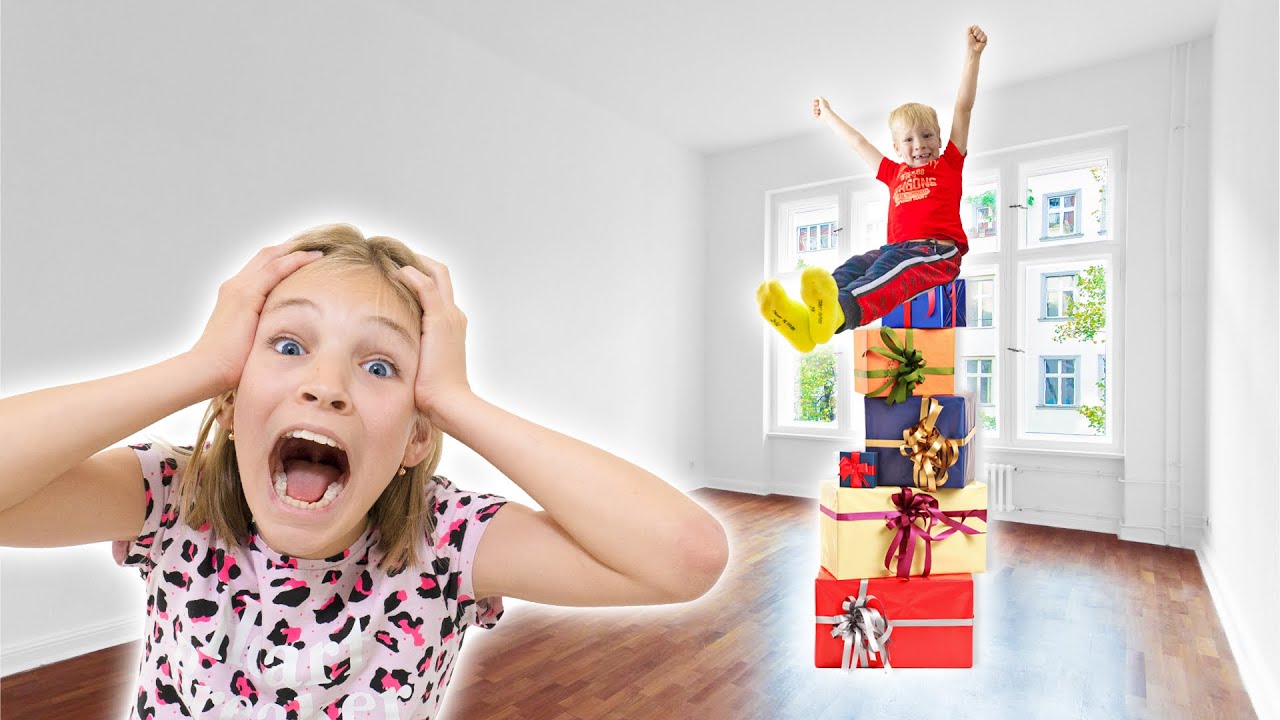 Toys surprise challenge with Amelia, Avelina and Akim