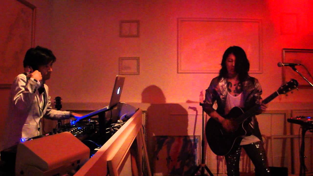 Miyavi & DJ Osshy: Free style on Closer