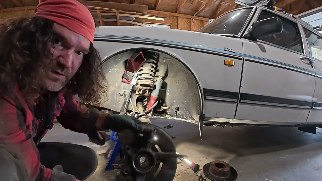 Saab 900 Axle and Wheel Bearing Rebuild