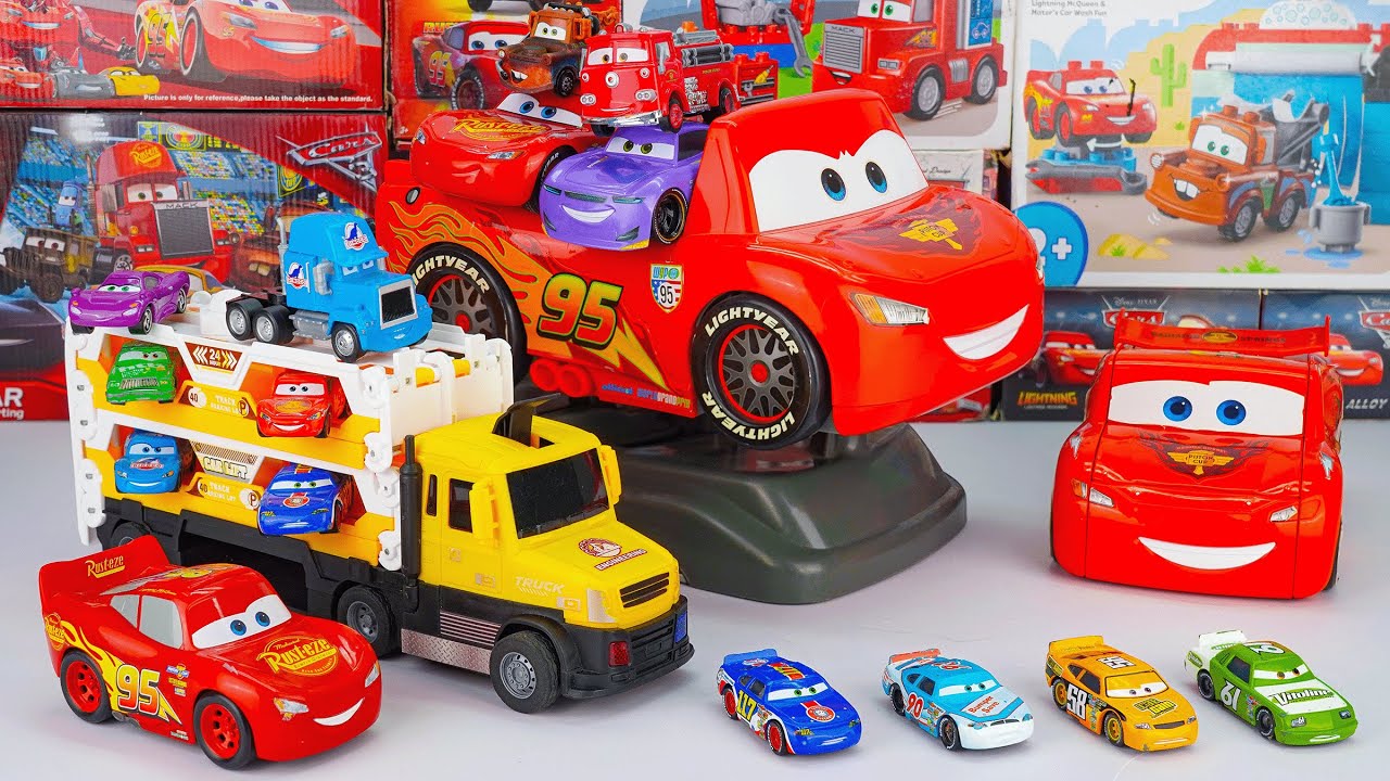 Disney Pixar Cars Collection Unboxing Review | Tomica Cars Transforms Into A Drift Course McQueen