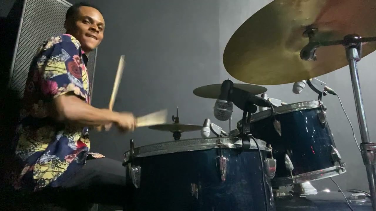A MUST WATCH 😲 THIS DRUMMER SOUNDS SO GOOD 😫 #shorts #youtubeshorts #viral #trending #fypシ #best 