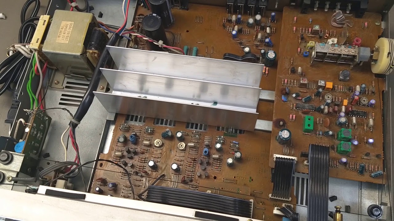 Fixing Old Receivers With Deoxit D100