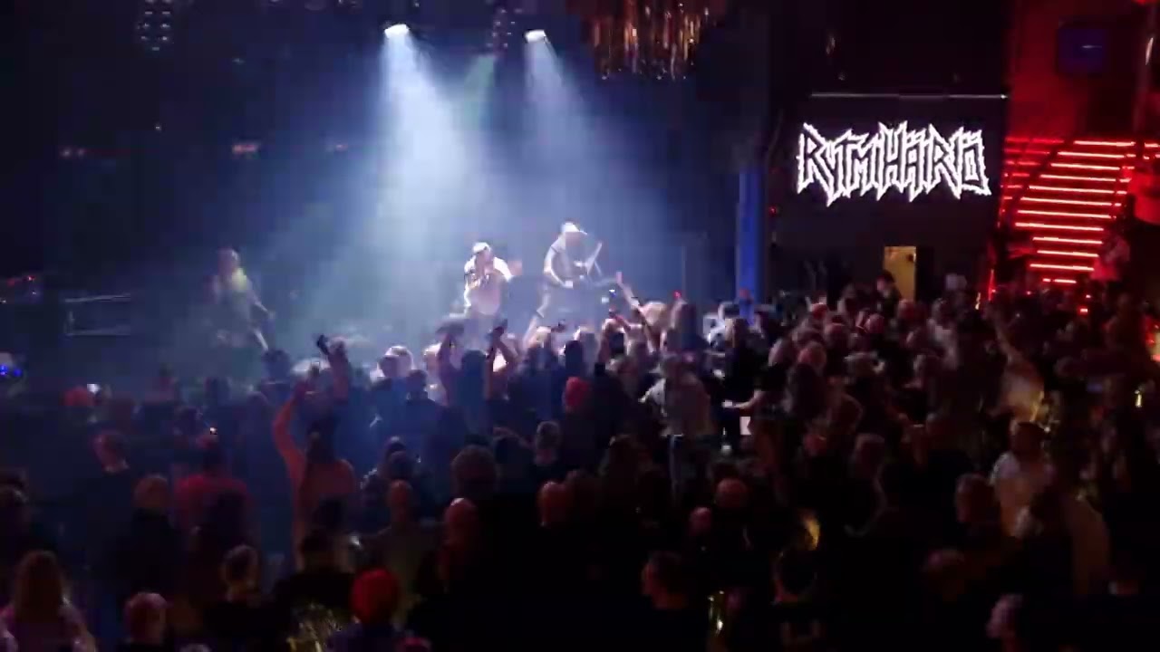 Rytmihäiriö : Osaako huora uida? (live)