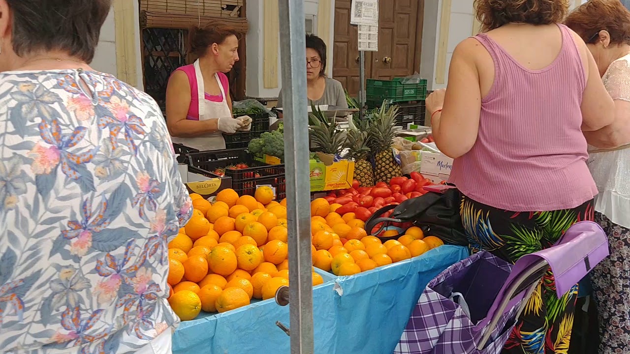 Día de mercado en verano | Market Day in Summertime - Galera, Andalucía, Spain