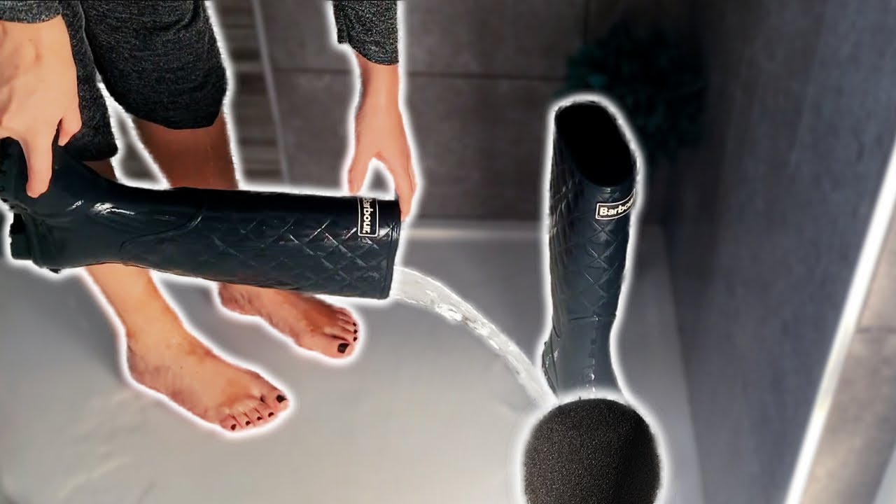 [ASMR] Wellington Boots ASMR | Washing Welly Sounds | Rubber Soles !!