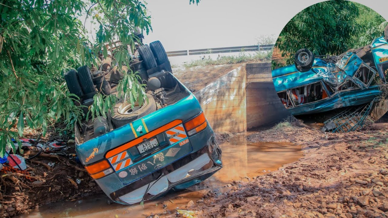 AJALI MBAYA, COASTER YENYE ABIRIA  YATUMBUKIA DARAJANI, 31 WANUSURIKA