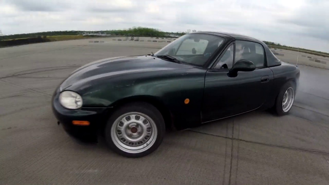 Standard Power Miatas Drifting At Lowpowerheroes Closed Practice
