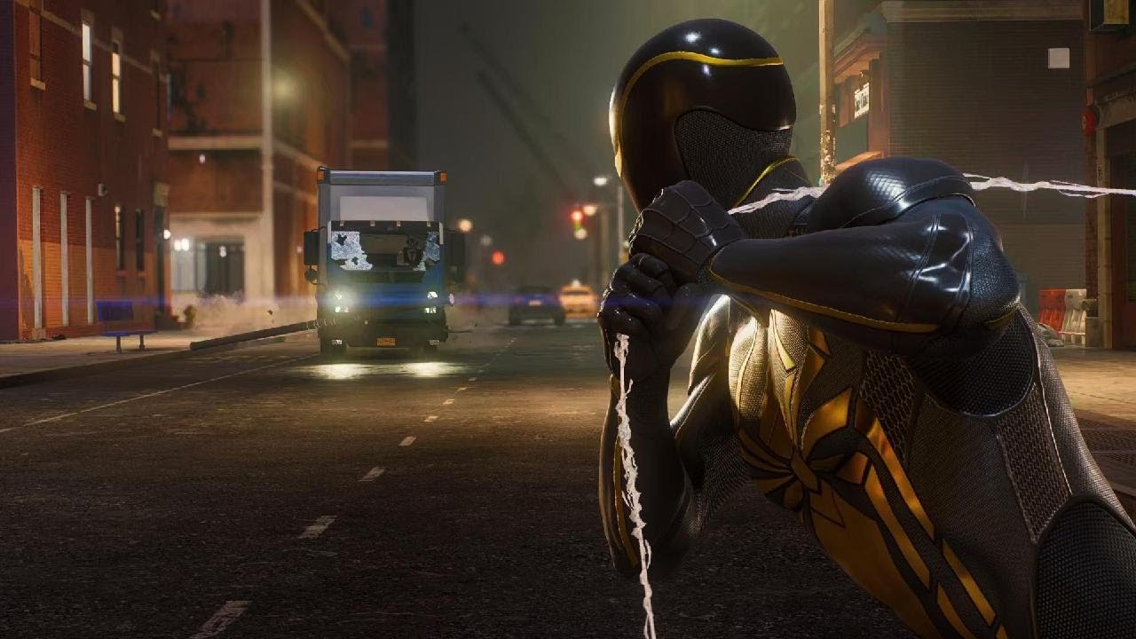 Marvel's Spider-Man Remastered Cop saves Spider-Man