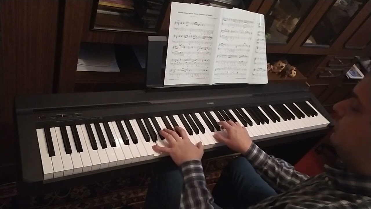 Пусть нету ни кола и ни двора. (Из м/ф 