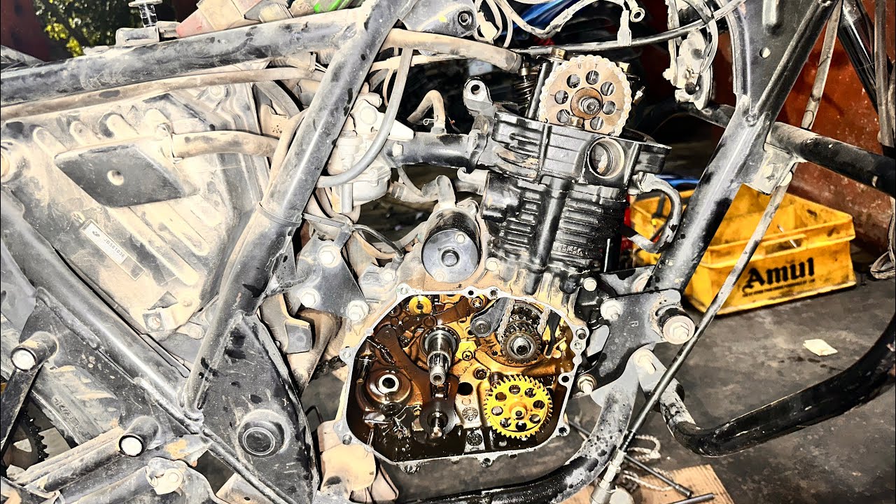 Discover 110 bs4 ka engine fitting kaise kare 💯 %solution puri jankari#viralvideo #automobile