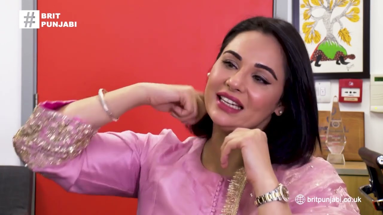 Meet Mandy Takhar:British-Born Punjabi Actress