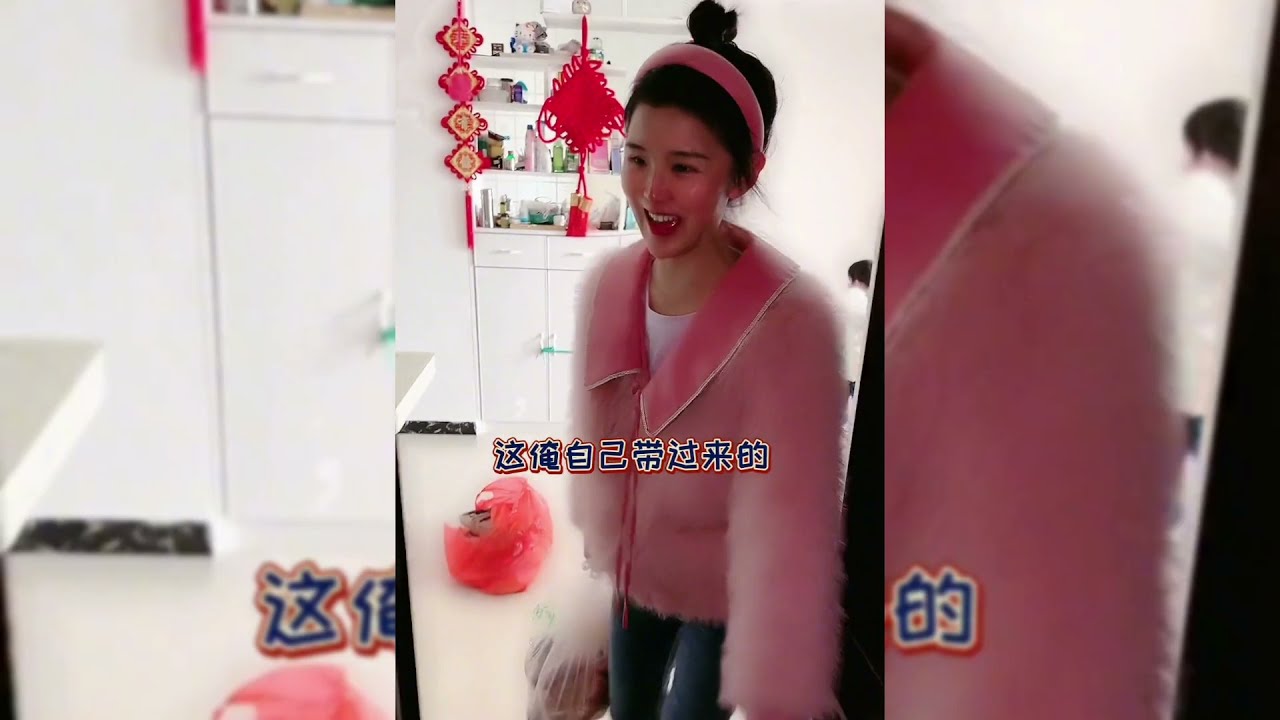 闺女回娘家蹭饭，带着孩子连吃带拿，真是嫁出去的女儿娘家的贼！