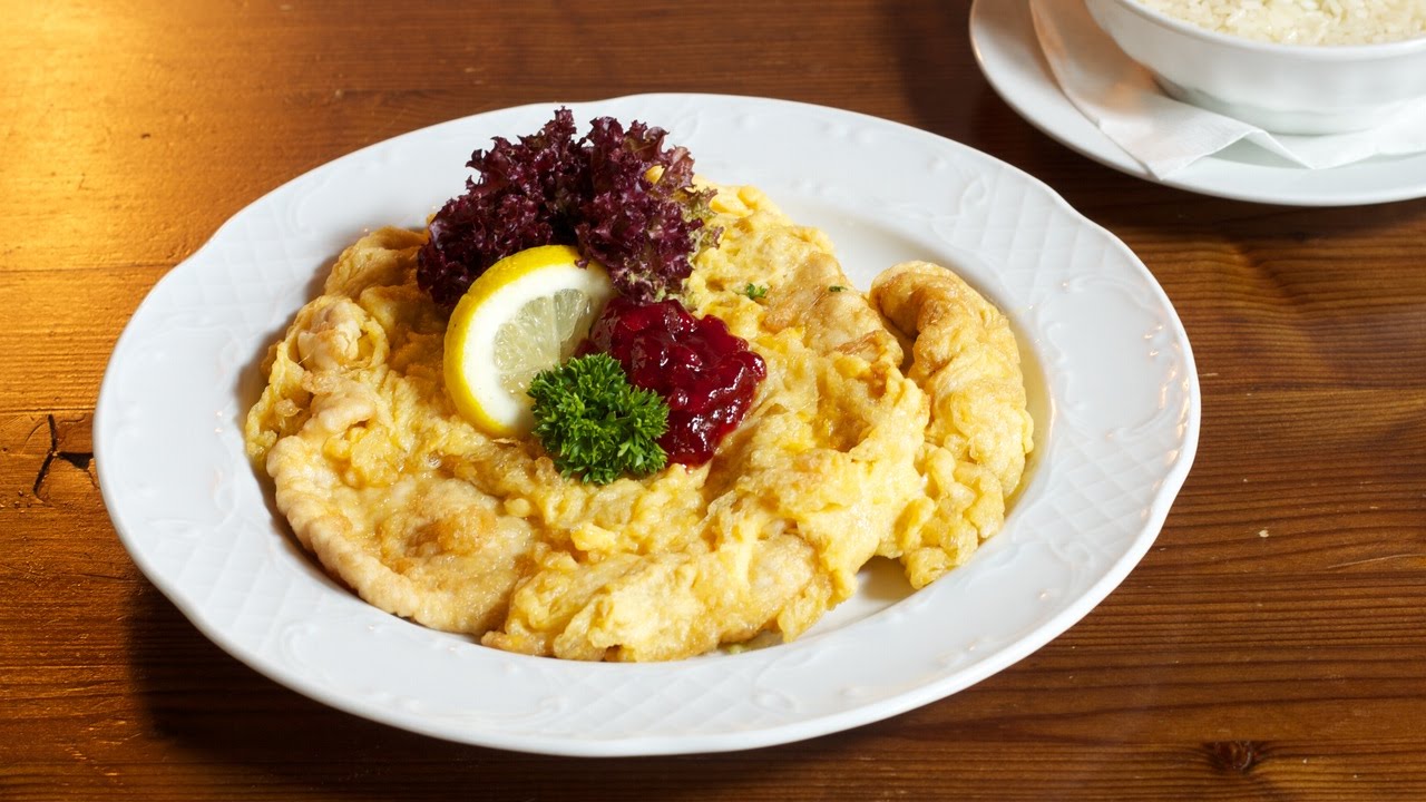Pariser Schnitzel im Eimantel zubereiten, Chefköche kochen, Walter Lutz und Thomas Sixt