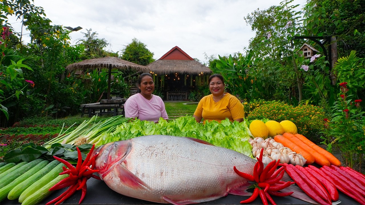 I Show You How to Cooking Giant Monster Fish in Mud Incredible Recipe in Jungle