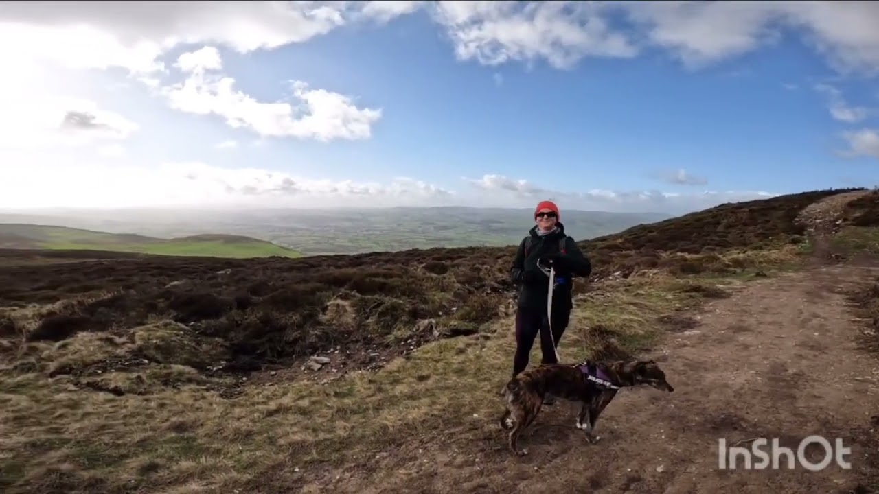 Moel Famau to Moel Arthur and back - very windy, terrible sound! March 2026