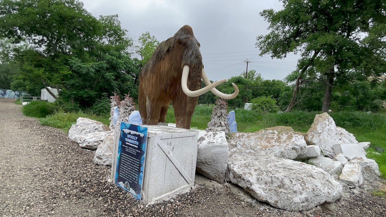 Giants of the Ice Age Exhibit 