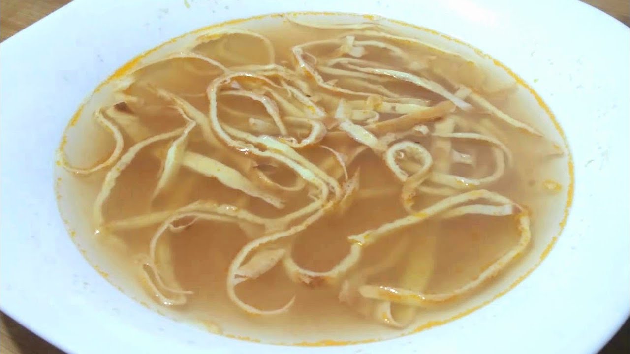 BRODO CON TAGLIOLINI DI CRESPELLE