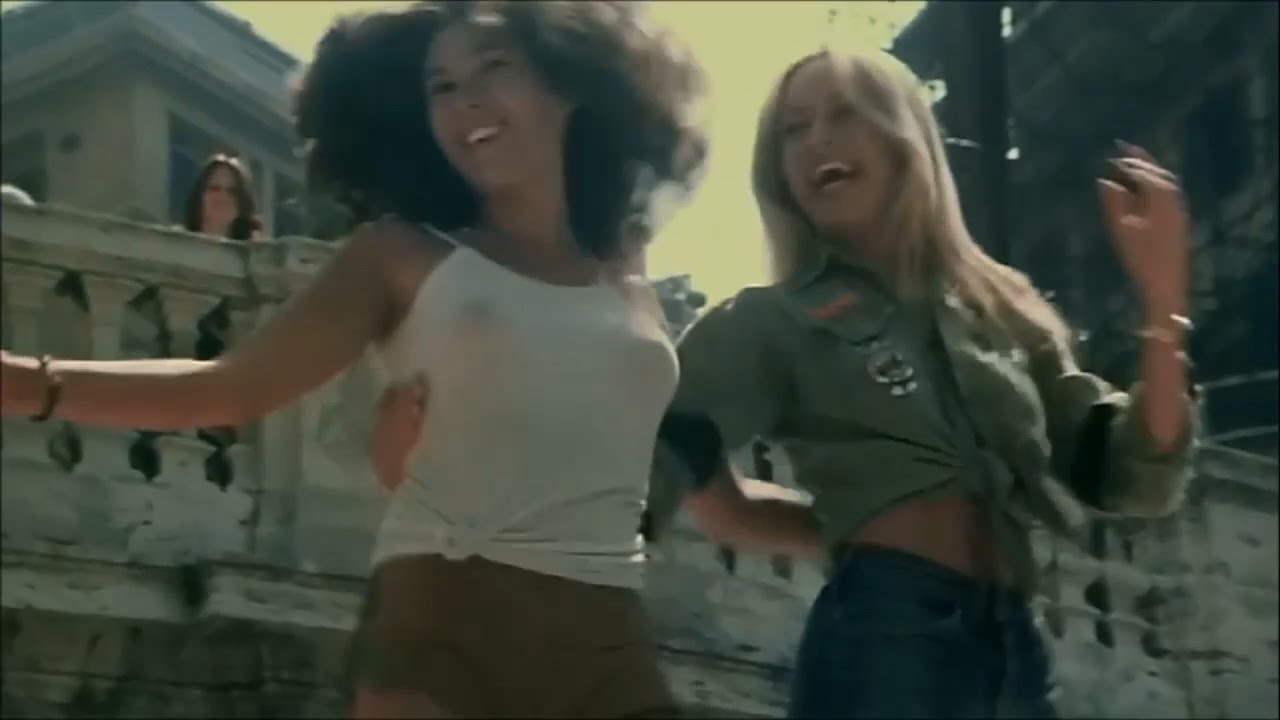 Cute Italian Girls Dancing to My Music!