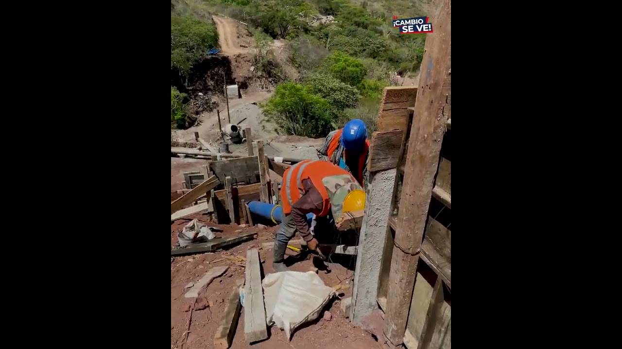 RECORRIDO DEL ALCALDE A LOS TRABAJOS EN LA LINEA DE CONDUCCIÓN DE AGUA POTABLE, SECTOR  ZAMBI