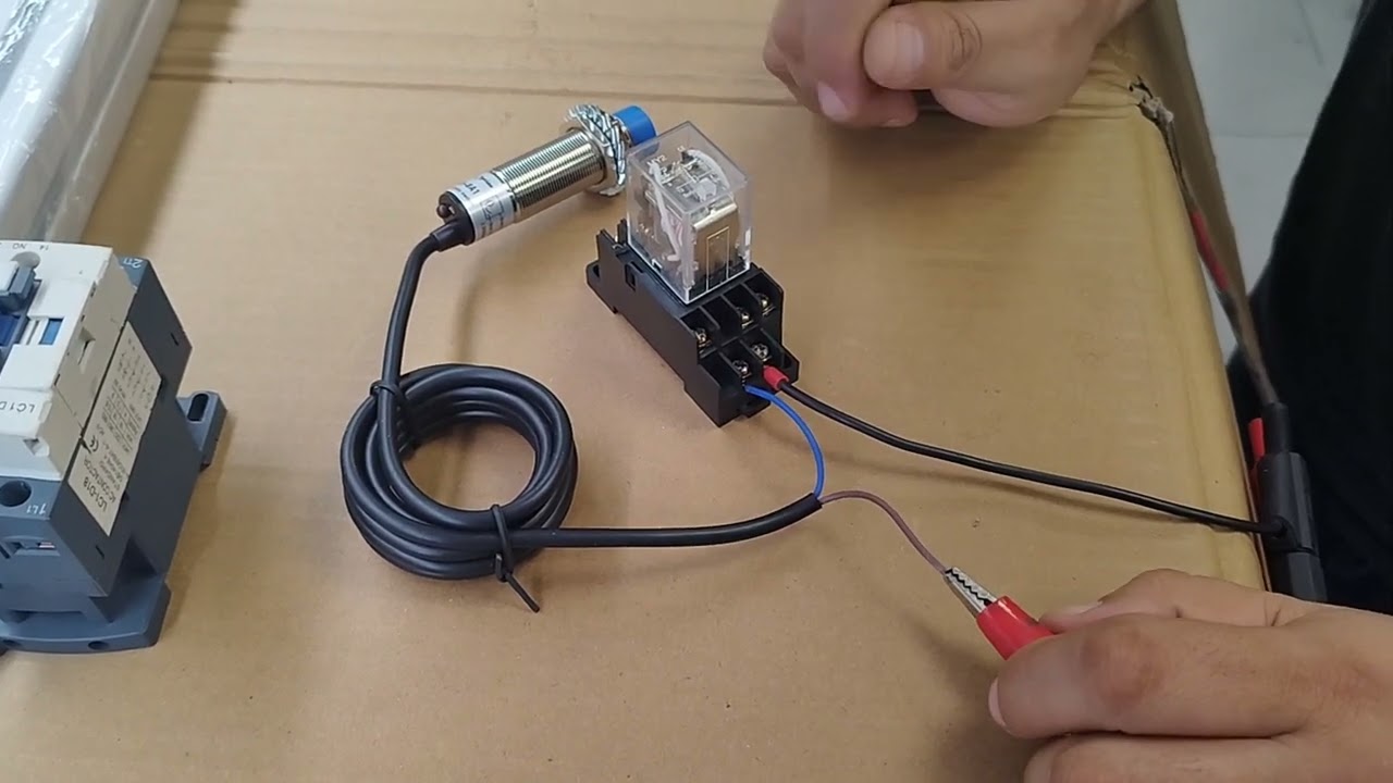 Prueba del sensor capacitivo de 2 hilos