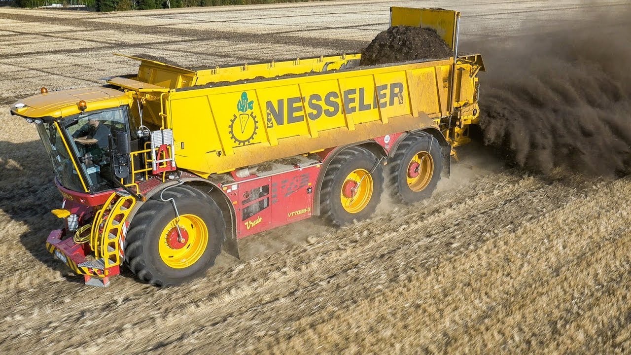 Biggest Compost Spreader | VREDO VT7028-3 tractor | Caterpillar excavator