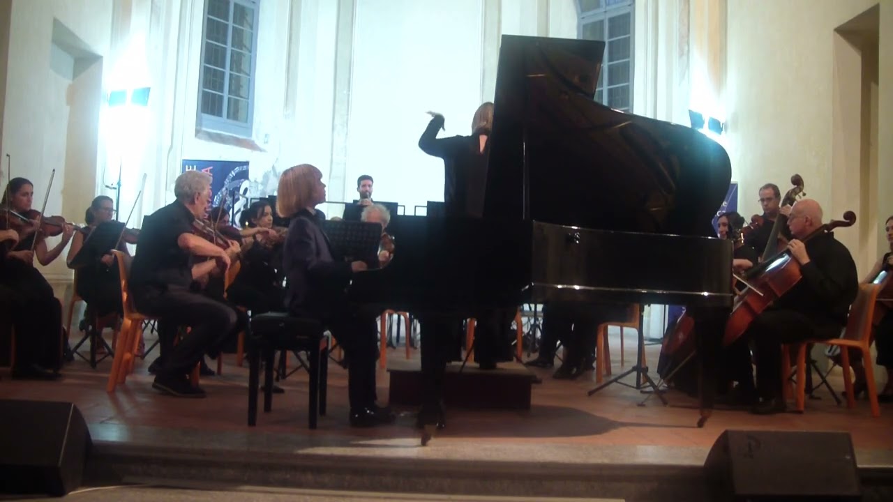 ALBERTO CARTUCCIA CINGOLANI (8 y.o.) plays HADN-PIANO CONCERTO D maior I mvt