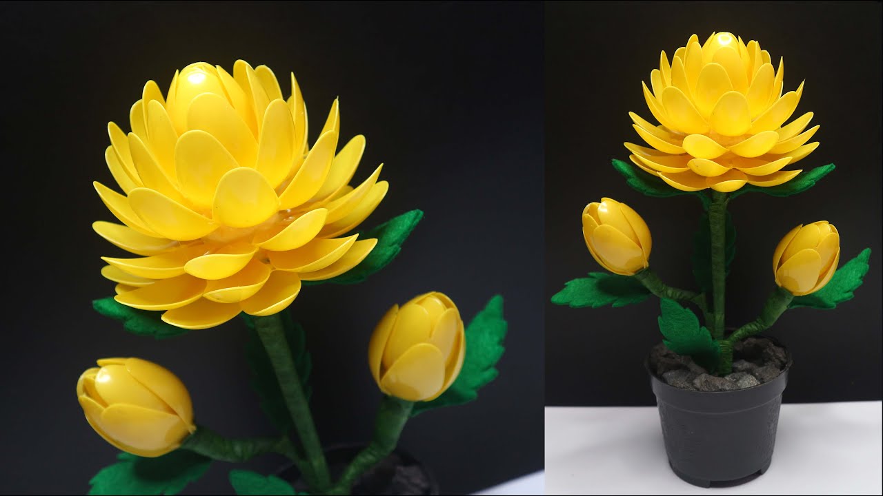 Beautiful Plastic Spoon flowers | Bunga dari sendok plastik | Best reuse ideas plastic spoons crafts