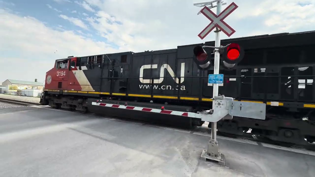 *FULL CN & CN HERITAGE UNIT* CPKC 302 at river ave