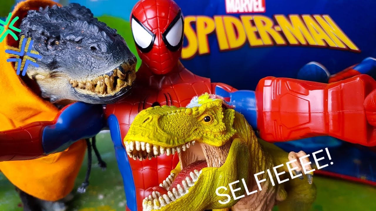 SPIDERMAN 🕷️ Arex e Vastatore fanno le foto con l'Uomo Ragno