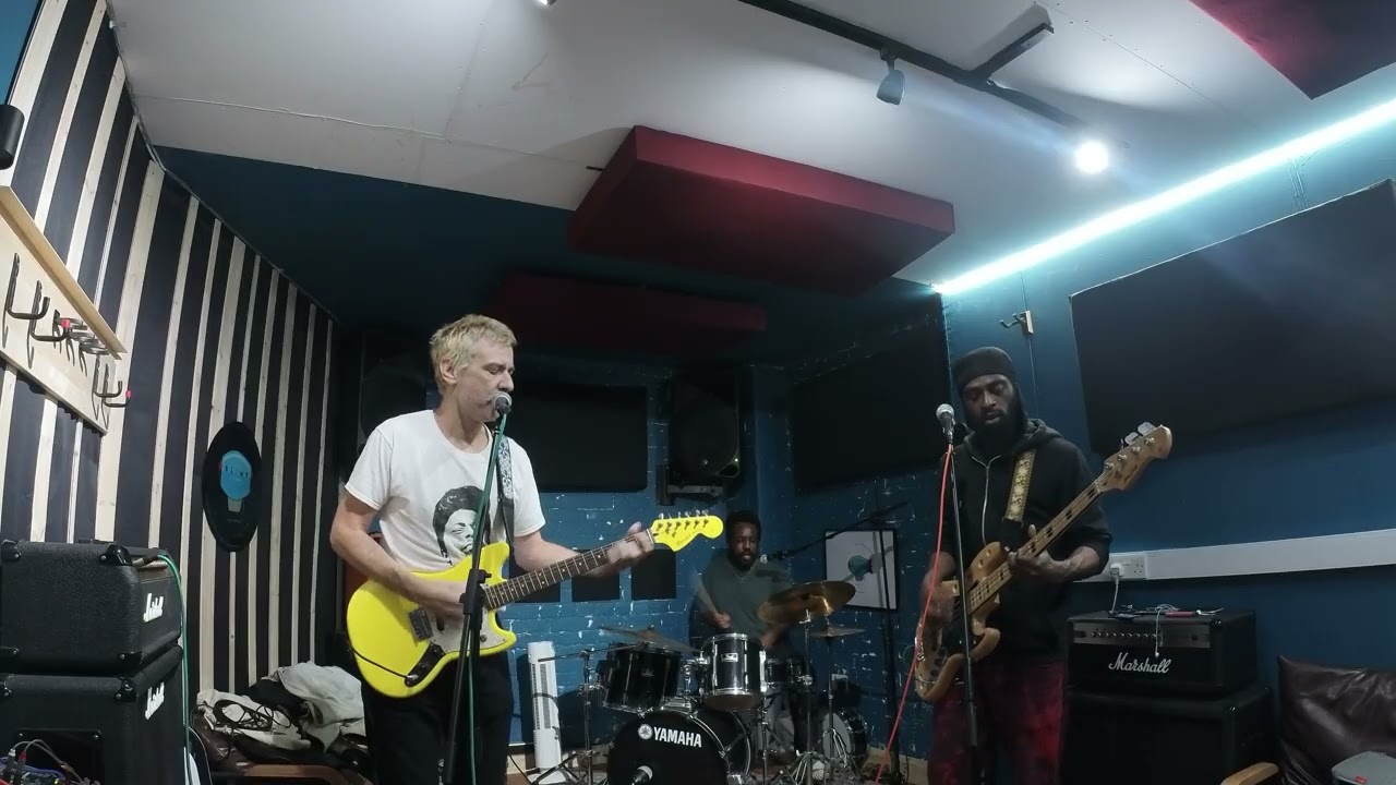 CIGARETTE KIXXES REHEARSAL - CENTIPEDES #punk  #hardcore #grunge
