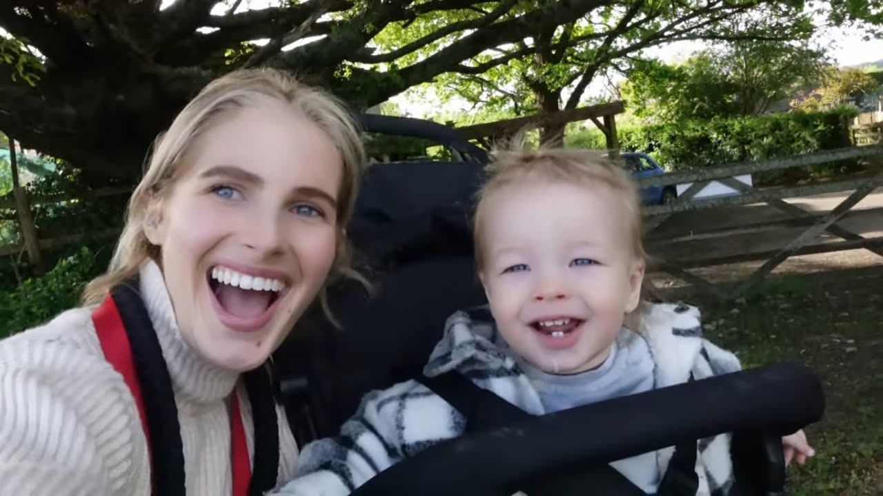SECOND VLOG | WORKING MUM | BANK HOLIDAY | MY BUSINESS IDEA 💇&zwj;♀️🌸📑