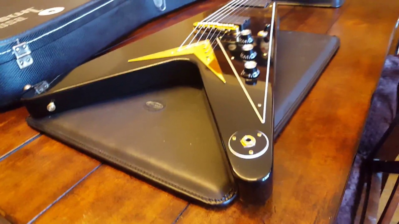 GIBSON FLYING V 7 SEVEN STRING USA CUSTOM LIMITED RUN 1 OF 200 FACTORY EMG UP CLOSE GUITAR REVIEW