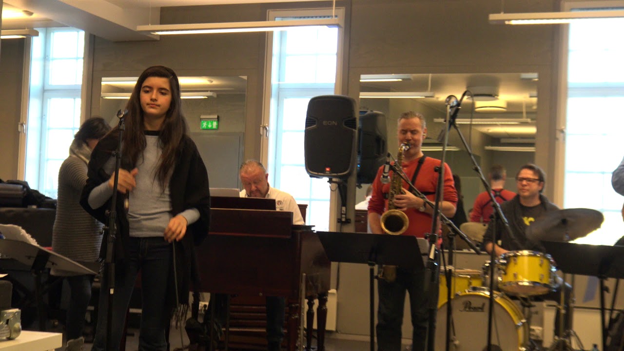 Angelina Jordan amazing rehearsal (Crazy) 2017