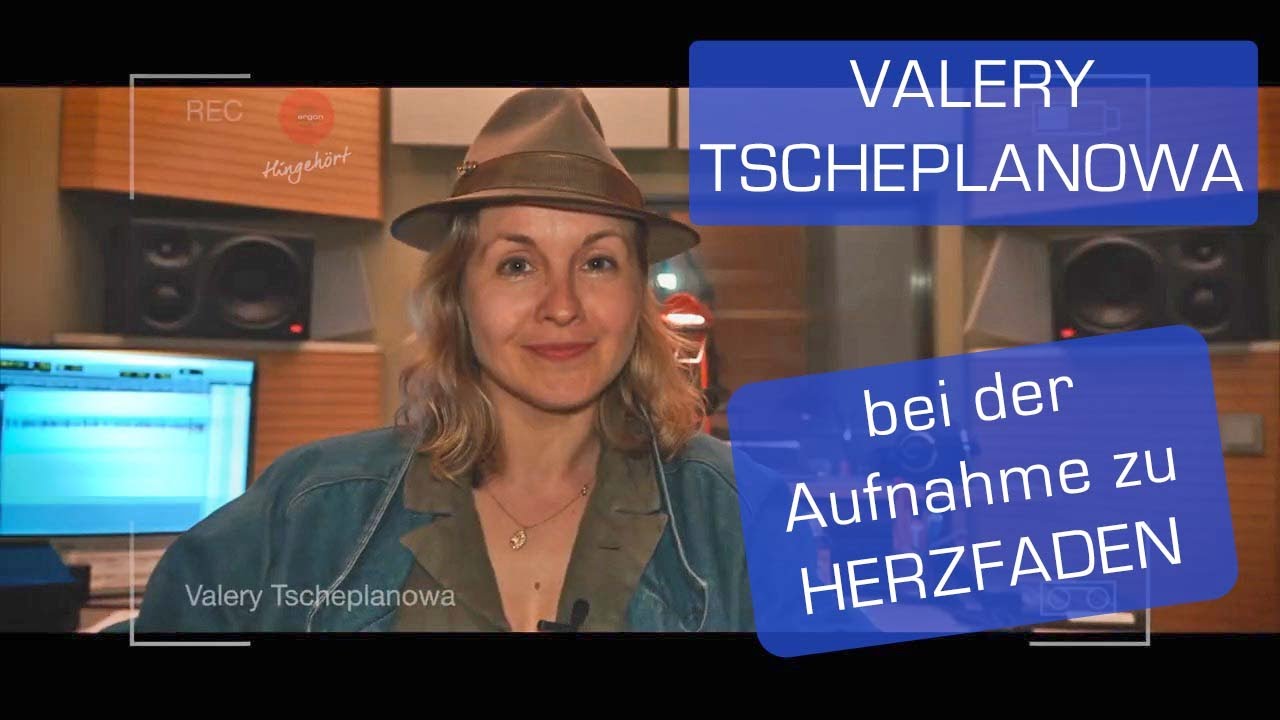 hingehört! Valery Tscheplanowa bei den Aufnahmen zu »Herzfaden« von Thomas Hettche