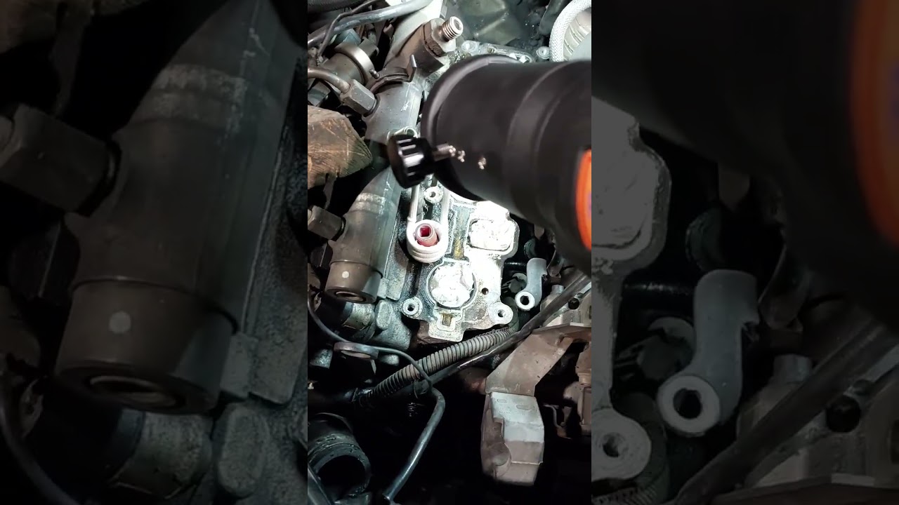 Как выкрутить свечу накала Audi A6 3.0 Diesel  V6 Не идём свеча накала. БОЛЬ, илиии - есть решение 🤔