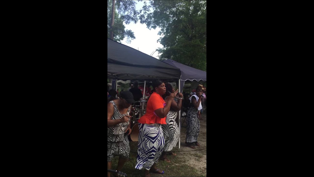 Evang.Mary Brown & The Spiritual Singers --Whats the matter jesus