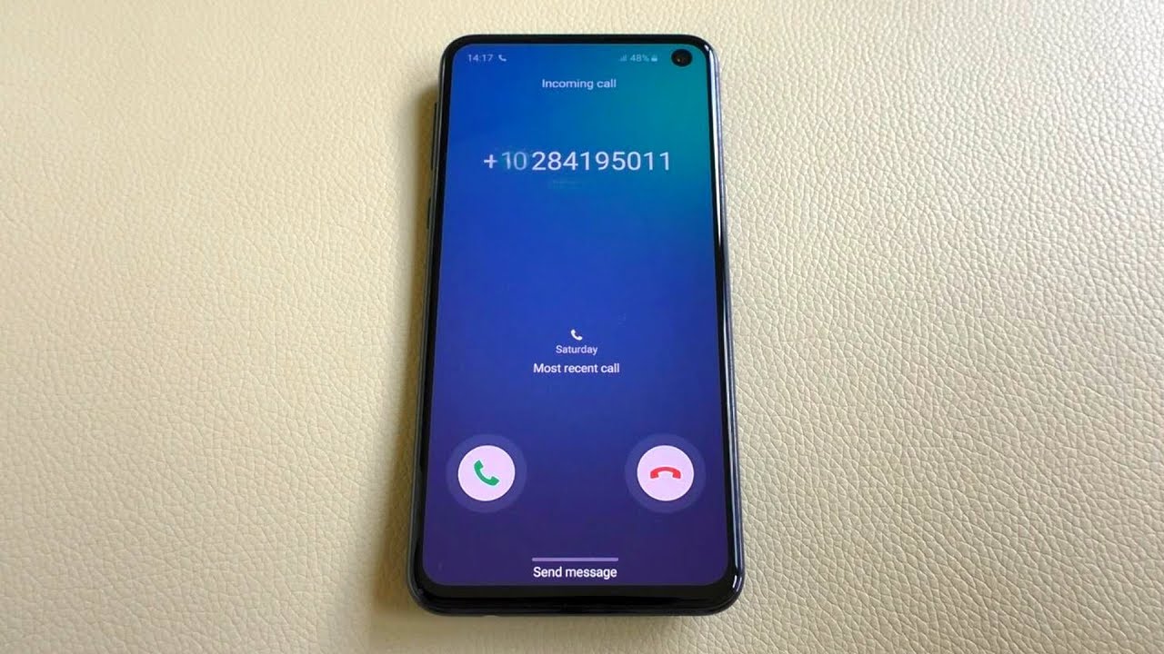 Samsung Galaxy S10e incoming call