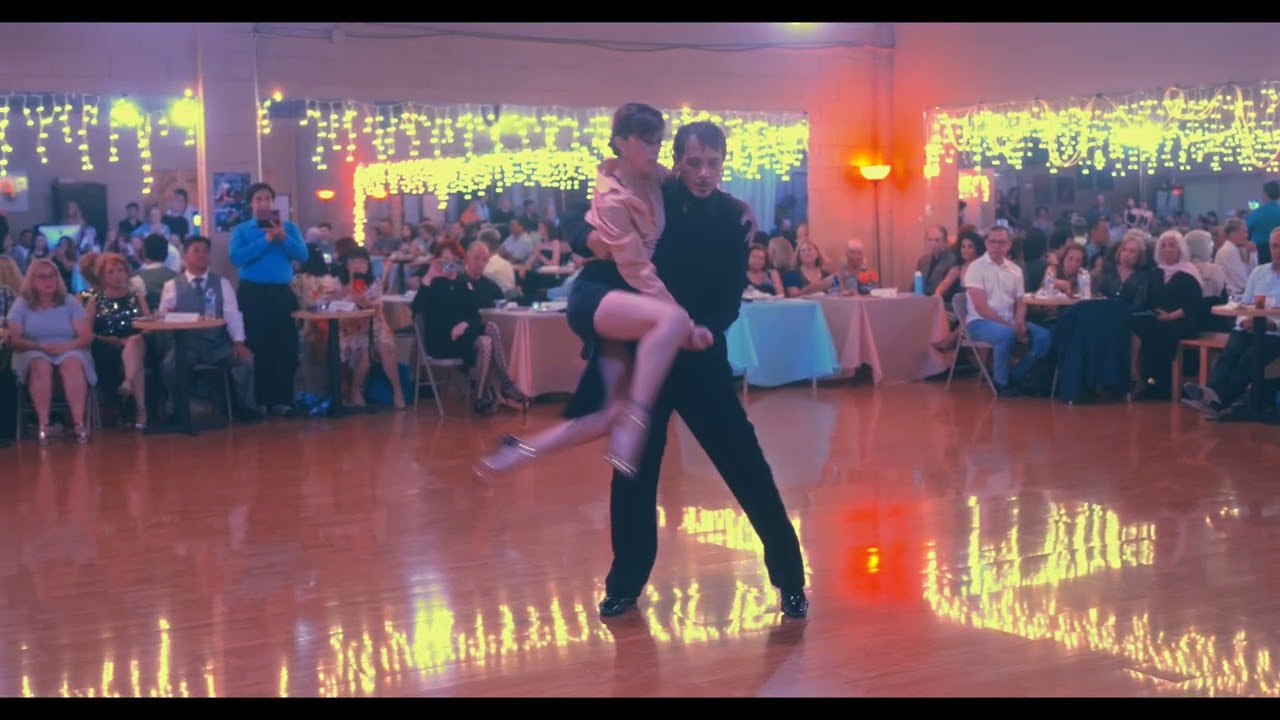 Julieta Barrionuevo & Alejandro Deocca - Chique