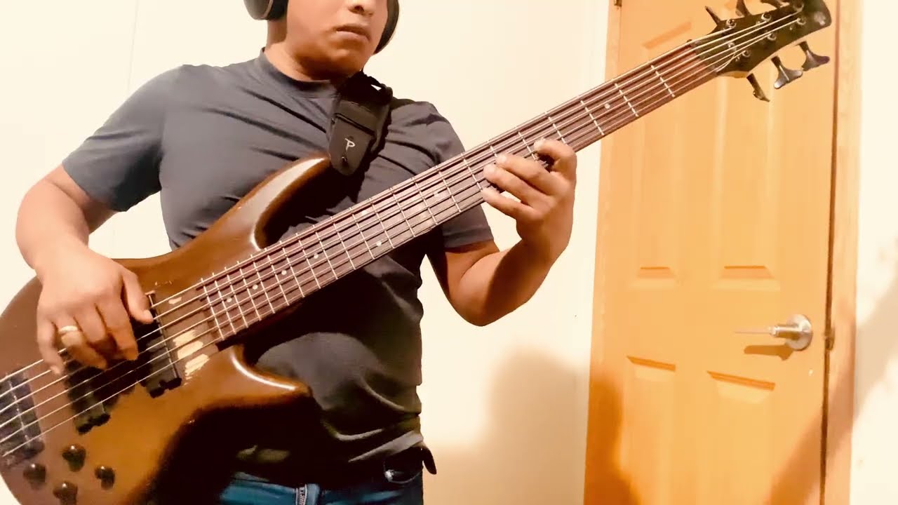 Yo tengo un Dios muy muy  grande: en bass🎸