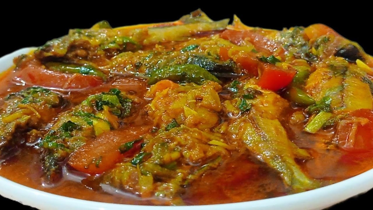টমেটো দিয়ে টেংরা মাছ ভুনা ||Tangra Fish Vuna Recipe||Bangladeshi Fish Curry